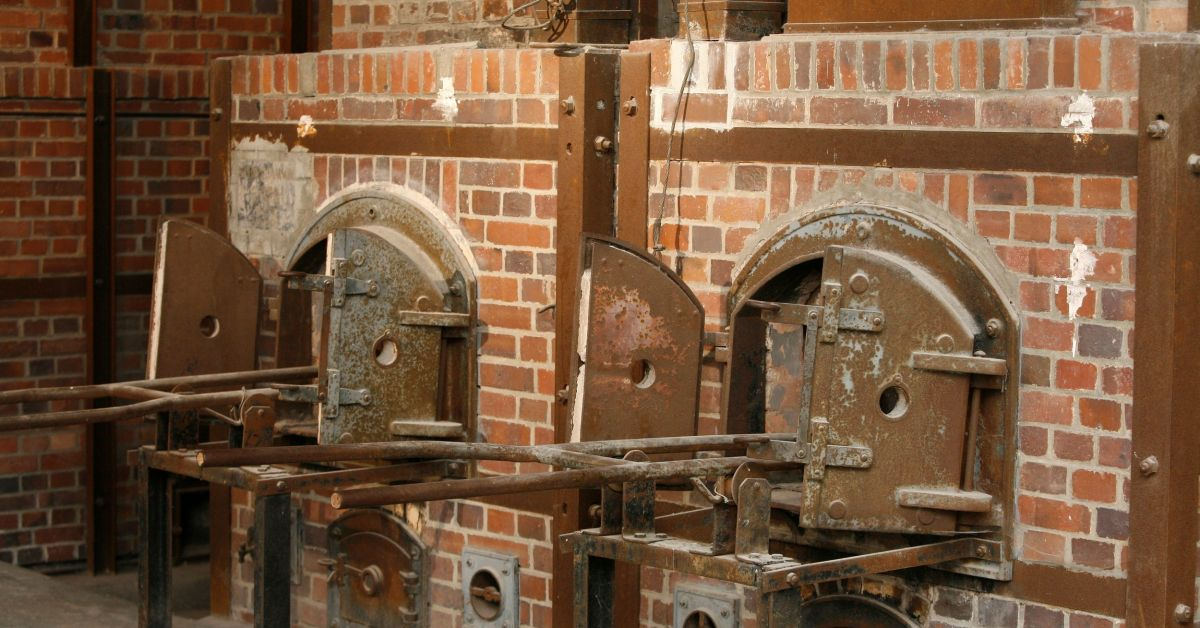 Фабриките на смъртта: Най-страшните концентрационни лагери СНИМКИ