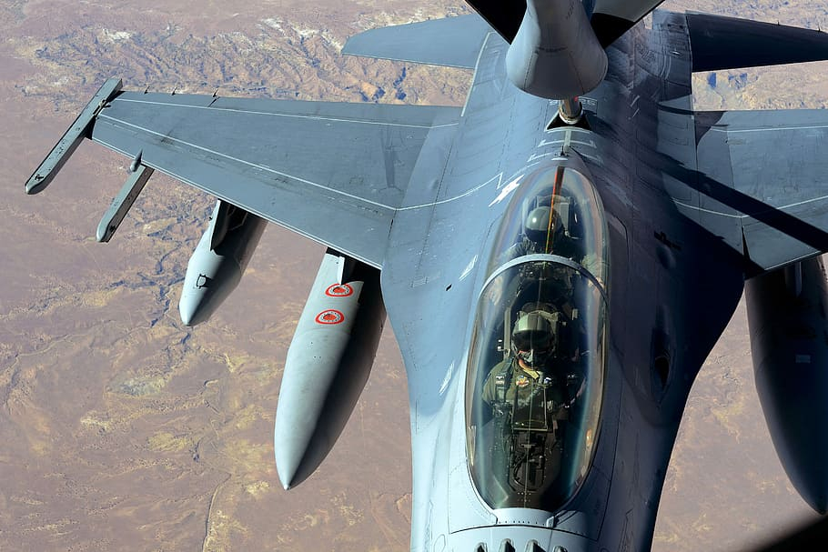 Гръцки изтребител F-16 се разби край Пелопонес