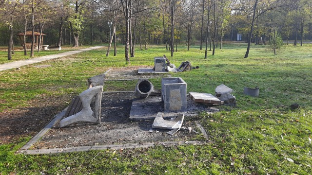 Вандали направиха немислимото в любим парк в Пловдив СНИМКИ