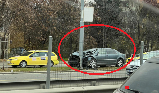 Първи СНИМКИ от адското меле край хотел Плиска в София