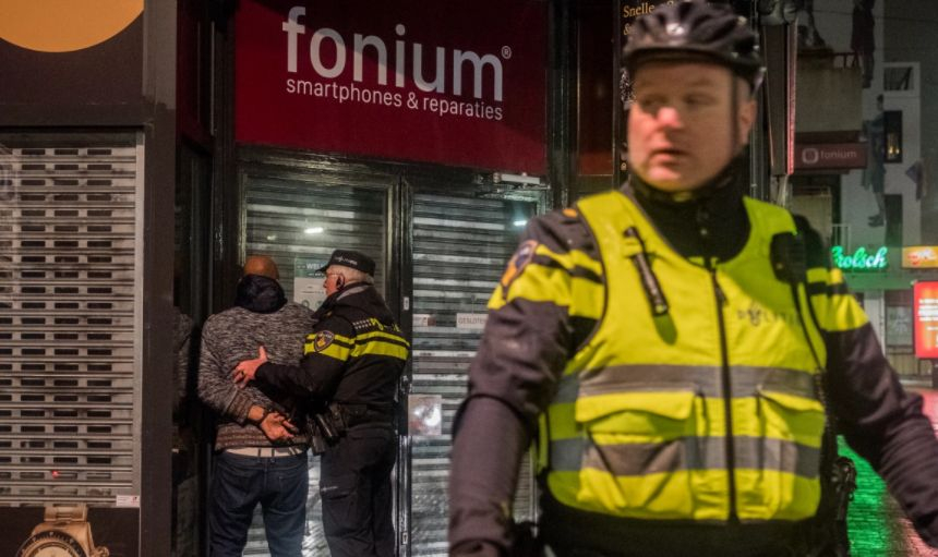 Европа пламна от протести срещу К-19 мерките ВИДЕО
