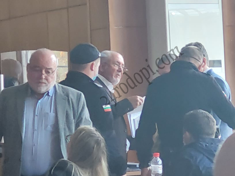 Страшен скандал! Изгониха Местан от съда, ето защо СНИМКА