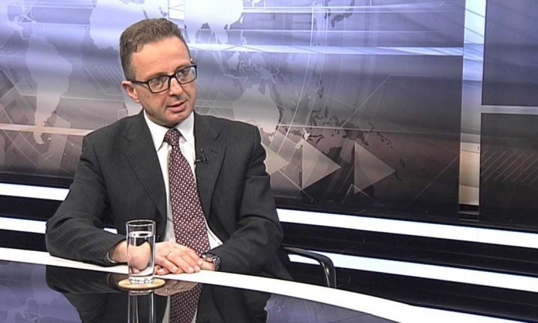 Сотиров: Олигархията ще си избие за 1 година вложенията в ПП, ако Петков е премиер