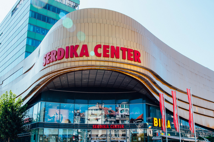 Печелившата стратегия за пазаруване: до 70% намаления в Сердика Център