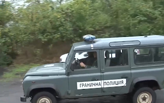 Напаст: Край Присад спипаха 26 нелегални бежанци - само мъже афганистанци