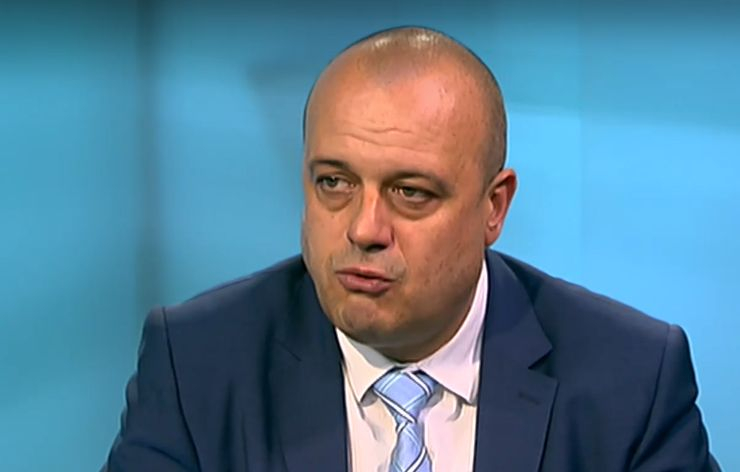 Социалист разкри ще атакува ли Нинова отново председателския пост