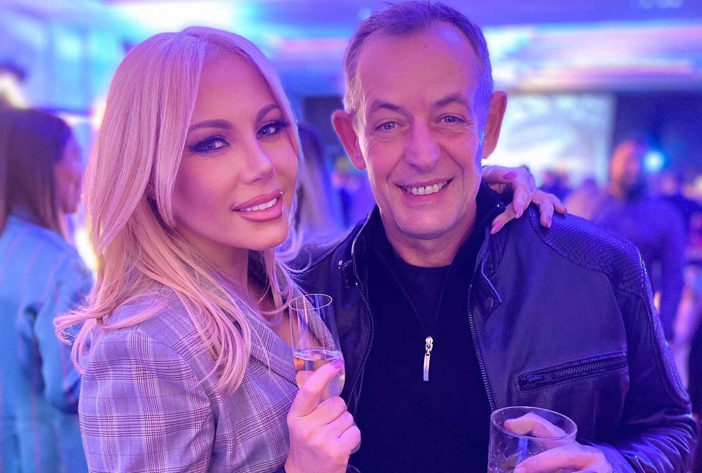 Камелия и Михаил Билалов опасно близки! Ето какво си пишат в мрежата СНИМКА