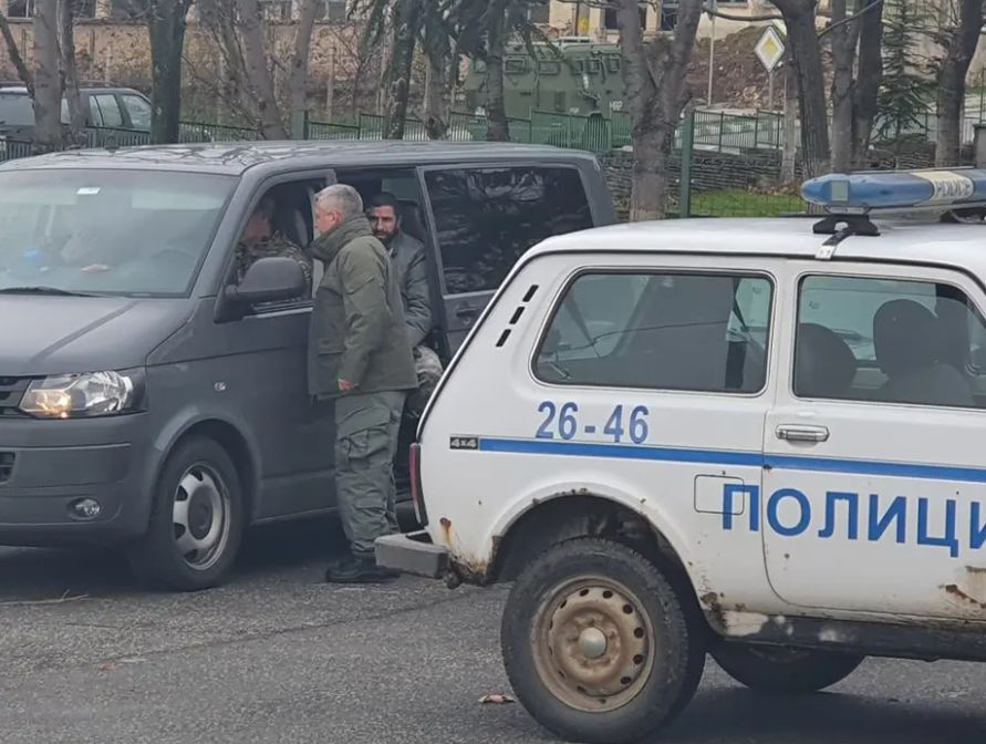 Шокиращи разкрития за издирвания стрелец от Сърница, като войник...