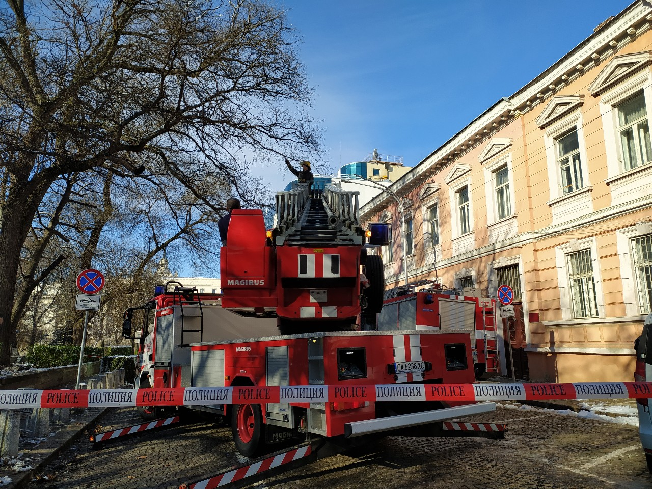 Сигнал до БЛИЦ! Извънредна ситуация в столичния квартал "Красна поляна" 