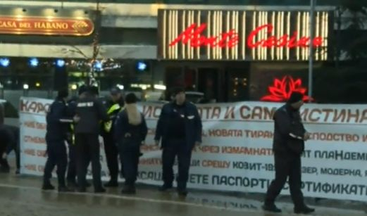 Истински шок за репортерка на Нова телевизия пред парламента СНИМКИ