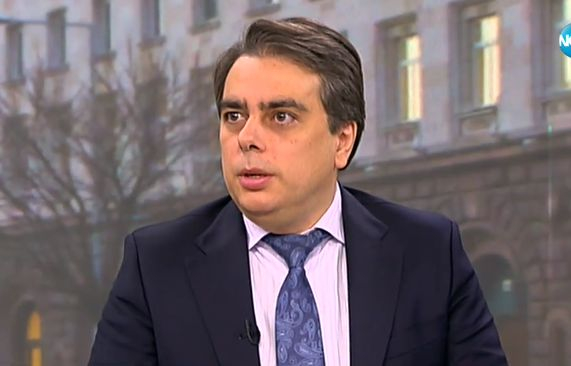 Асен Василев издаде куп имена на бъдещи министри