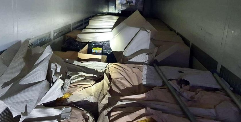 Граничари на "Дунав мост" спряха за проверка румънски камион с картофи и се хванаха за главите СНИМКИ