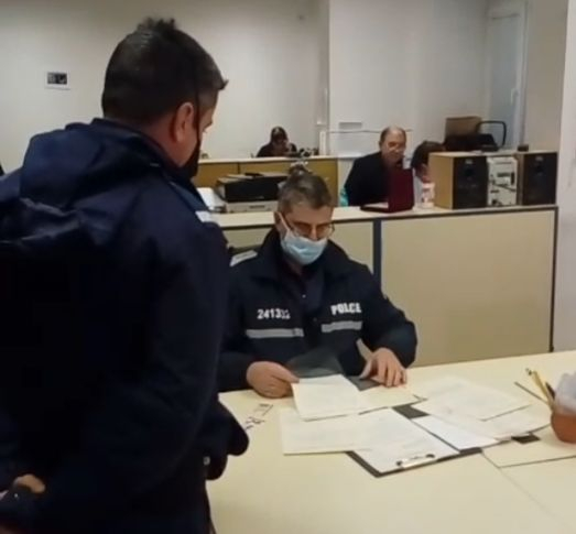 Петьо П Блъсков: Троловете папагалстват лъжите на Минеков