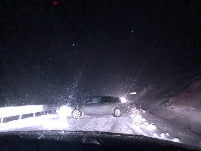 Безразсъдни врачани си спретнаха опасно забавление в Балкана СНИМКИ 