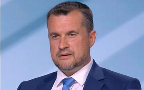 Калоян Методиев обясни защо кабинетът "Петков" трудно ще изкара зимата