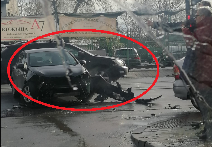 Първо в БЛИЦ! Жестоко меле в ж.к. "Орландовци" в София СНИМКИ