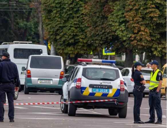 Ревнивец закла бременната си жена пред очите на дъщеричката им, а после...