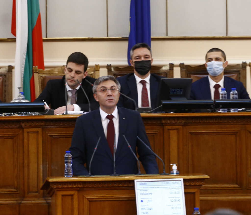 Карадайъ смълча парламента и България с този стих и апел!