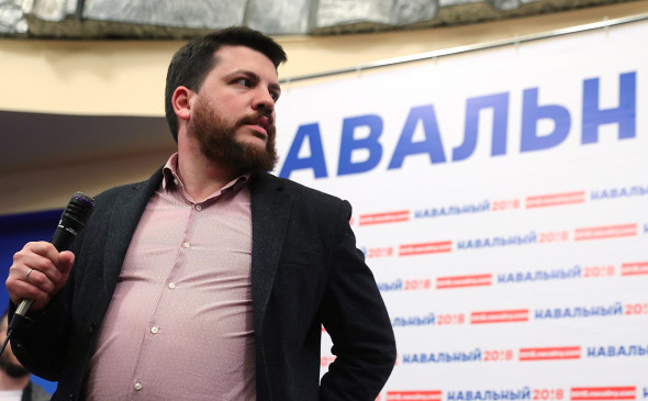 Съратник на Навални твърди, че милиарди долари изтичат от Русия към България