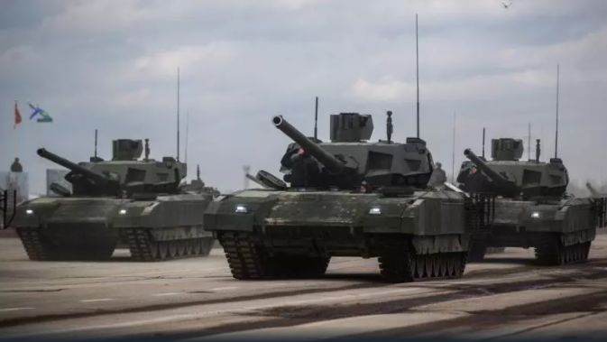 US експерти: Русия ще стигне до Днепър най-много за 96 часа, а САЩ...