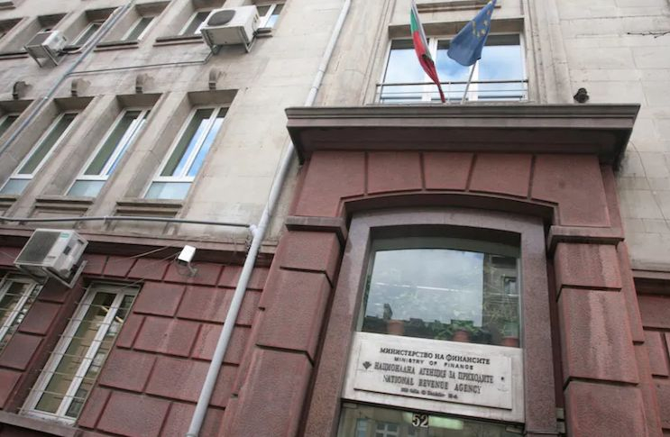 Неочаквана рокада в НАП! След 21 г. агенцията напуска... 
