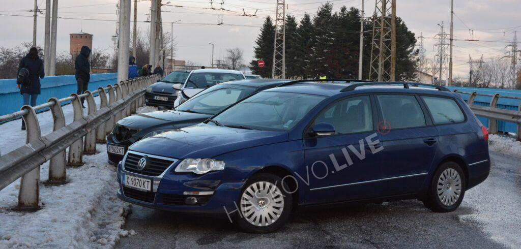 Шест коли се помляха в Хасково, виновниците съжалиха жестоко СНИМКИ 