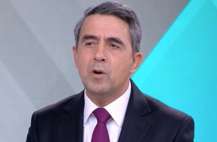 Плевнелиев похвали Кирил Петков и захапа лошо Радев заради Крим ВИДЕО