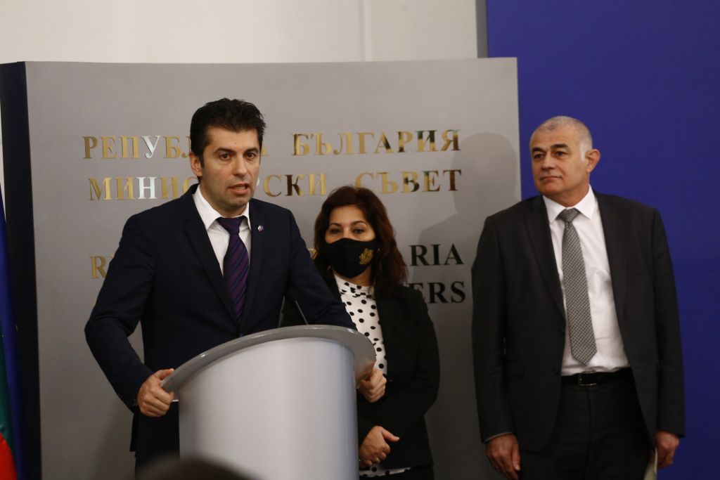 Нови рокади по високите етажи на властта, Кирил Петков назначи...