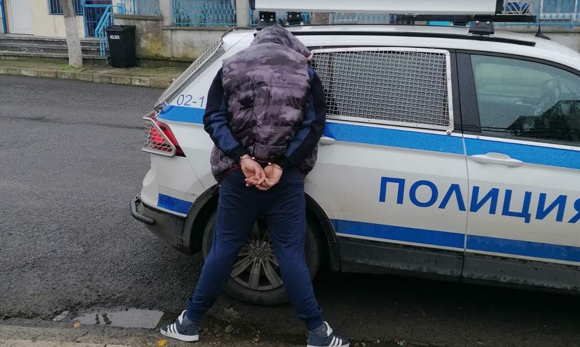 Удариха банда каналджии в Бургаско с тартор...