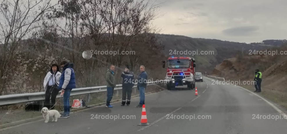 Кошмарно меле на пътя за Маказа СНИМКИ 