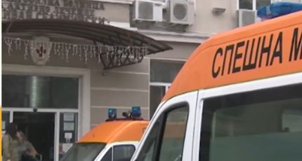 Стана ясна защо 3-годишното дете полетя от 4-ия етаж на хотел в Сливен ВИДЕО