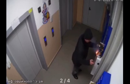 Фойерверк гръмна в лицето на мъж, последствията са неописуеми ВИДЕО