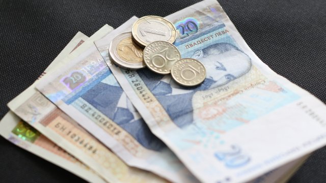 Кой печели от отпадането на "златните години" при изчислението на пенсиите