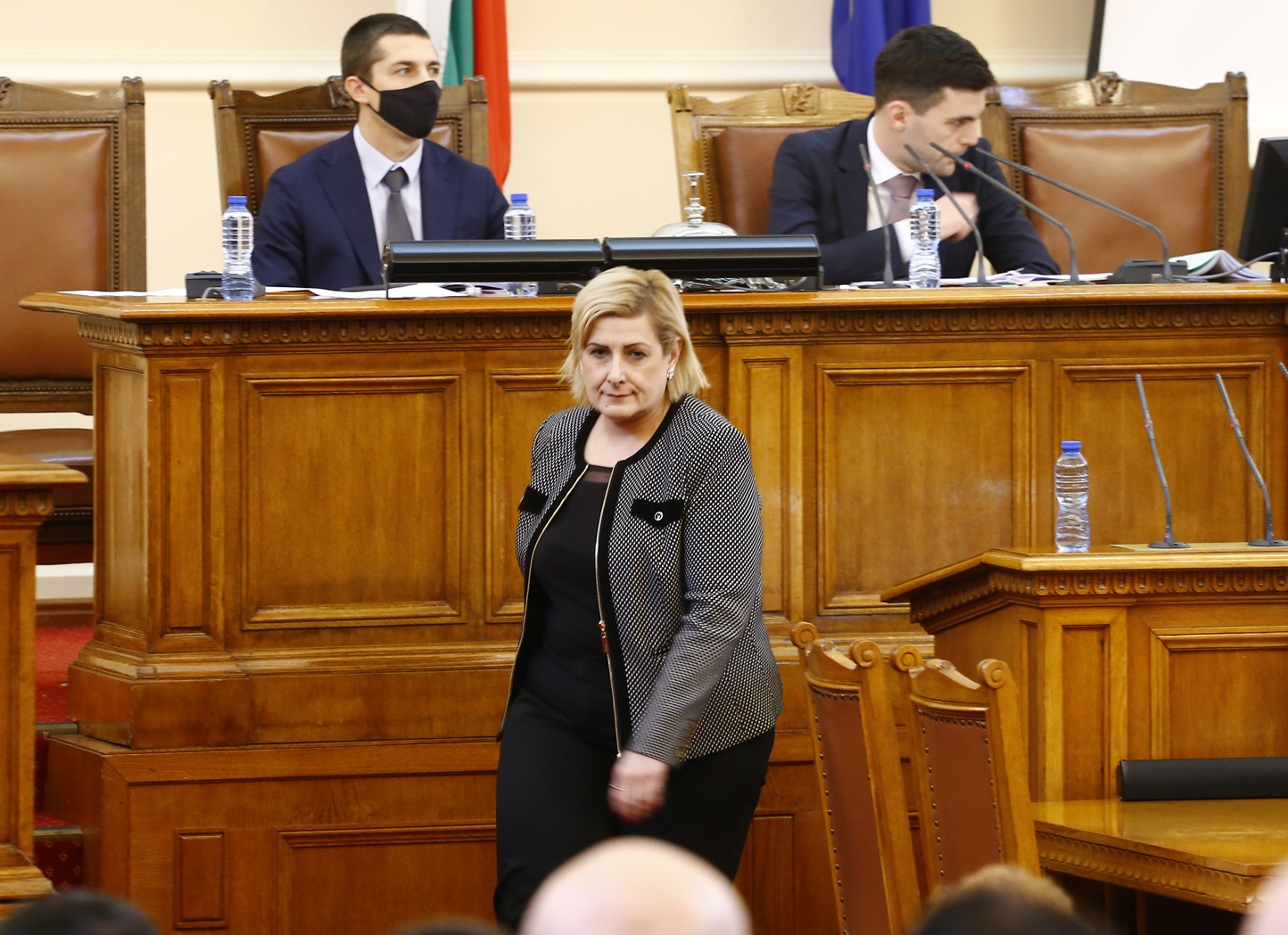 Елена Гунчева изрита с 200 "жълтопаветна пачавра" 