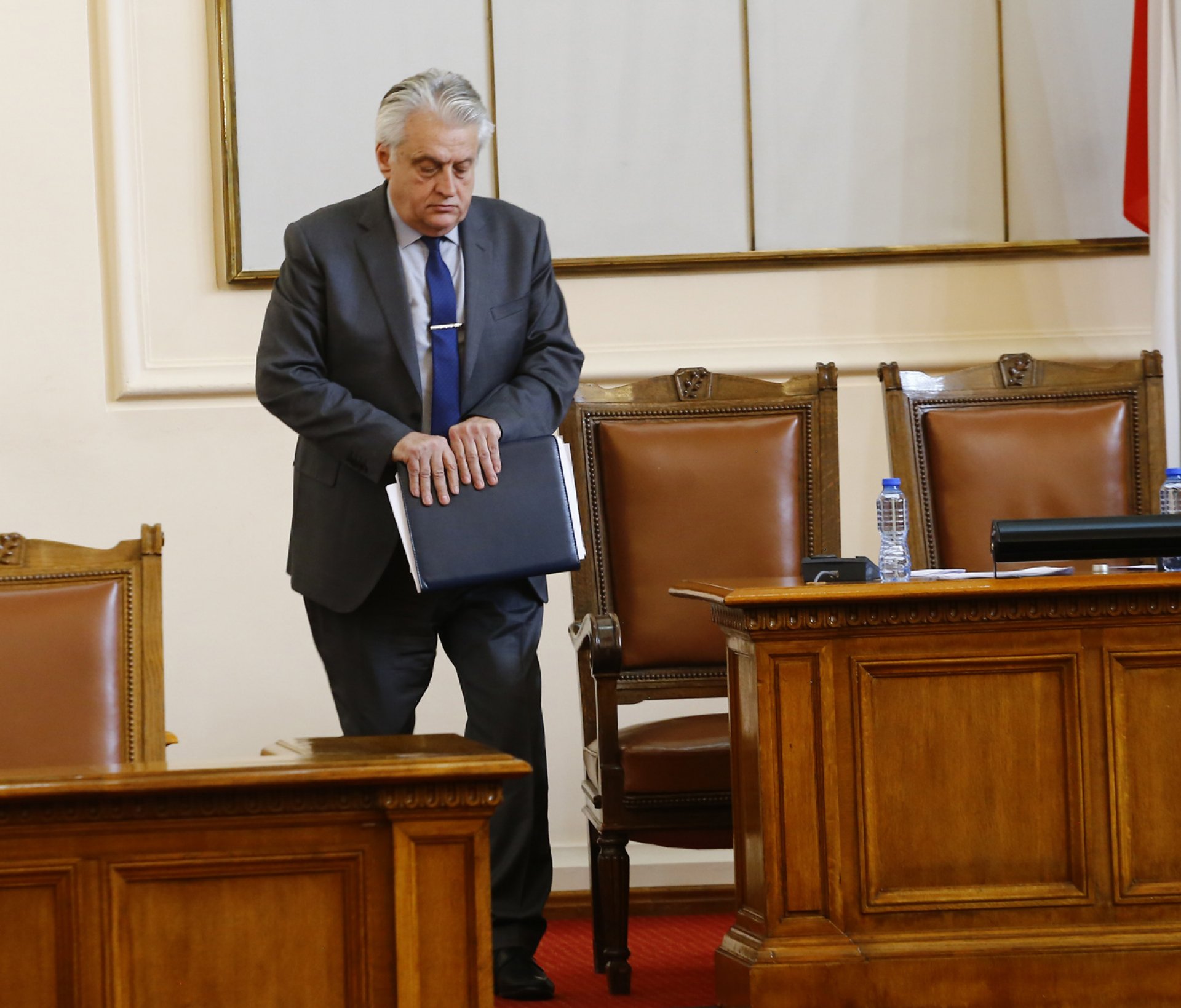Погнаха Рашков заради скритите му имоти и пари БЛИЦ TV