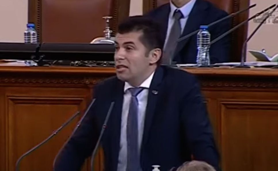 Борислав Цеков съсипа Кирил Петков за „куролацията“ и този въпрос ВИДЕО