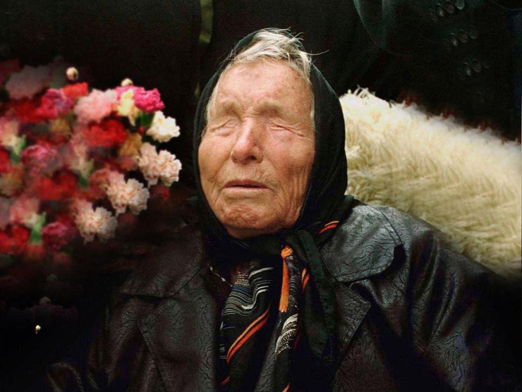Ще падне огнен дъжд и дракон ще разплаче света през 2022 г: Ванга казала това на Борис Кючуков, а той...