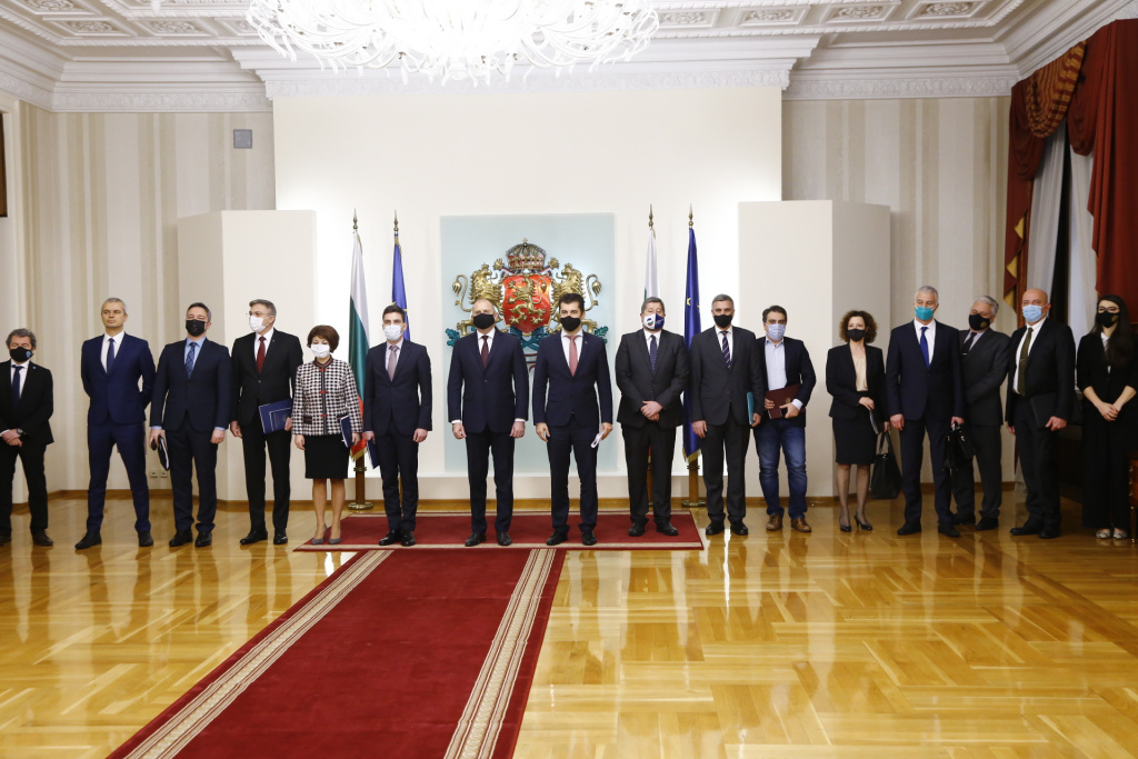Властта се събра при президента ВИДЕО