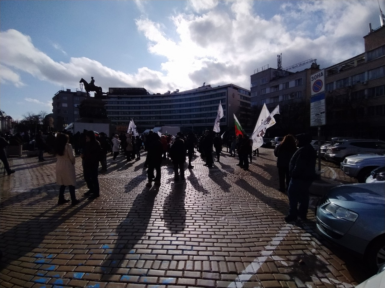 Пред НС се готвят за война, ето какво се случва СНИМКИ