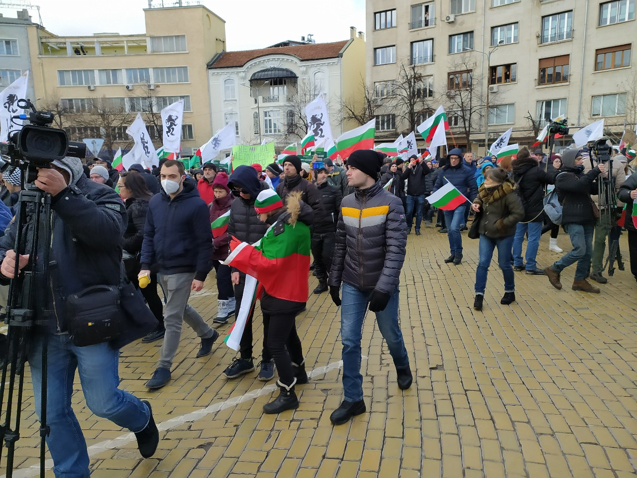 На COVID протеста става все по-напечено, а един участник смая всички! Култови СНИМКИ