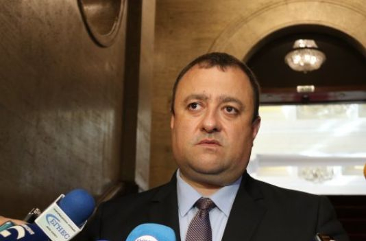 Министърът на земеделието уволни целия борд на директорите на „Напоителни системи“, назначен от служебния му предшественик