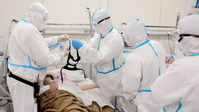Д-р Спасов: Ако имате "Омикрон", веднага направете това, а не тази фатална грешка!