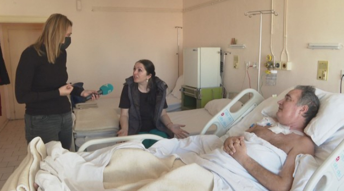 След 40 дни в COVID реанимация неваксиниран 49-г. полицай живее втори живот 