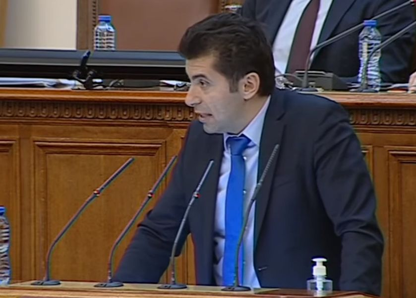В късна доба Петков отиде в НС и... ВИДЕО