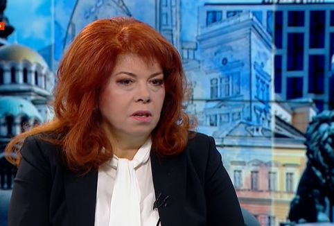 Йотова проговори има ли конфликт между Радев и Петков