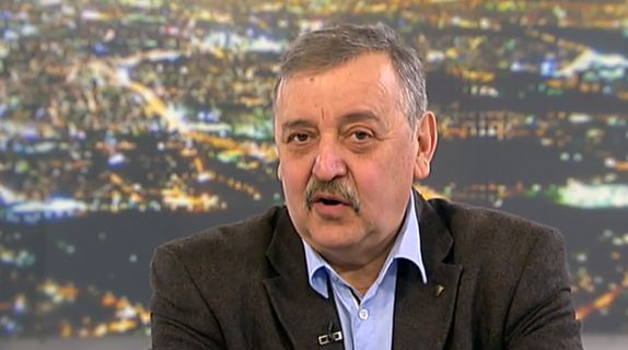 Проф. Кантарджиев със смайваща прогноза за зеления сертификат и края на К-19 кошмара 