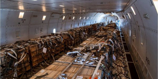 Украйна получи повече от 80 тона оръжия от САЩ