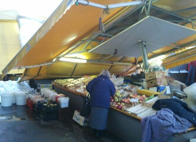 Районият кмет на Лозенец маха пазара заради...