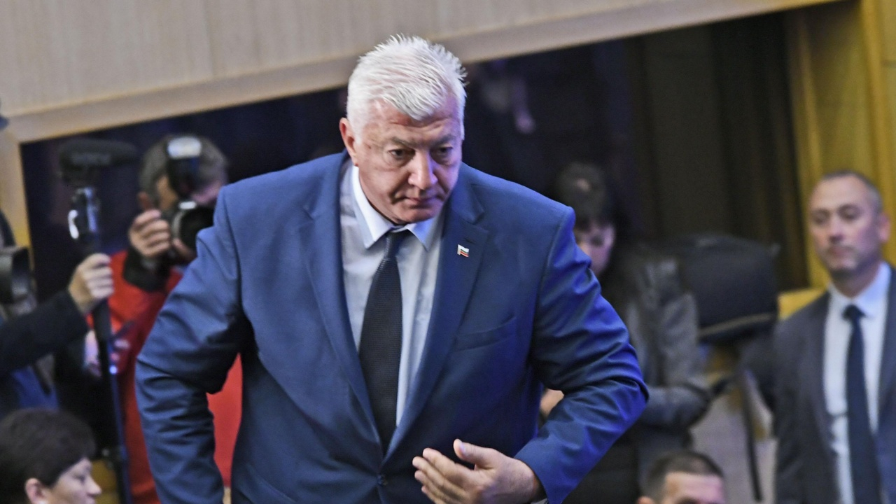 И Здравко Димитров се оплака, че в Пловдив остават на тъмно