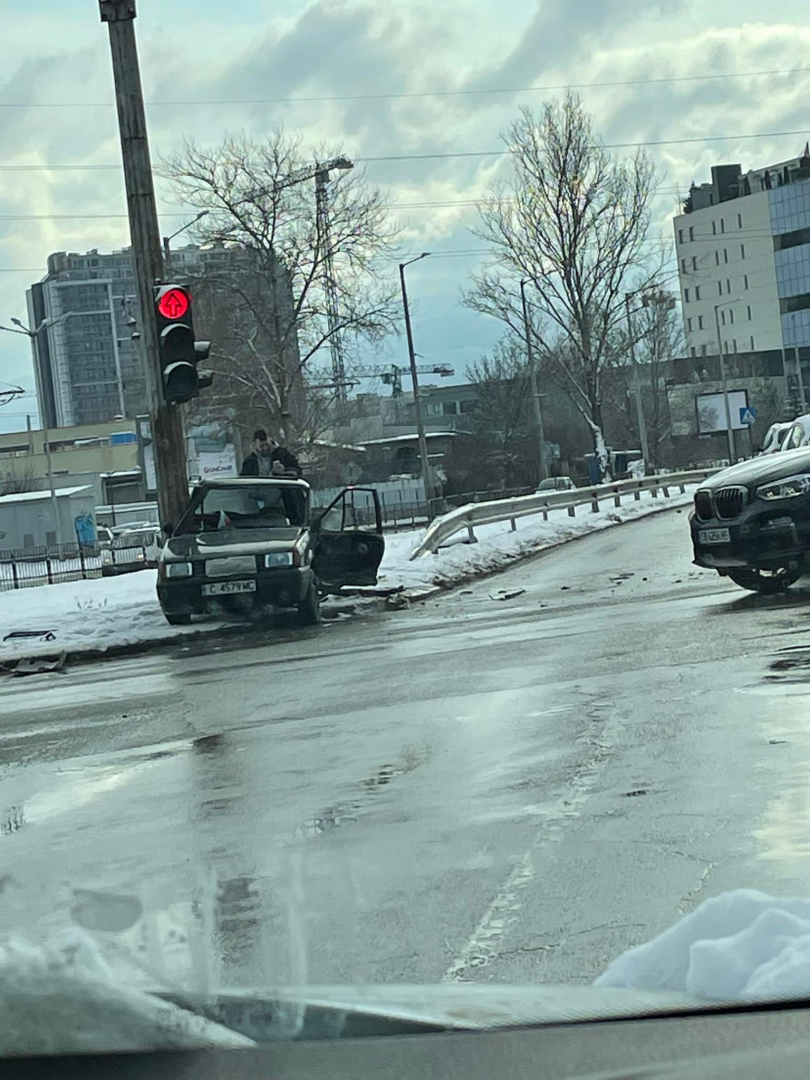 Извънредна ситуация в ж.к. "Дружба" в столицата СНИМКИ 